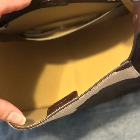 Tory Burch Small Thea Bucket Bag in Cold Brew/New Cream (Cow Print) - Picture 9 of 9